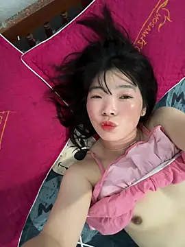 cuty lusy online show from May 13, 2026, 1:30 pm