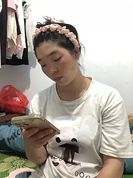 cuty lusy online show from May 23, 2026, 3:01 am