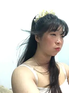 cuty lusy online show from May 28, 2026, 12:13 pm