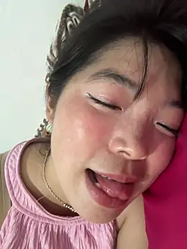 cuty lusy online show from June 23, 2026, 5:27 am