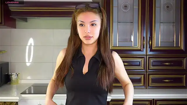 SulemaNeugin online show from March 23, 2026, 1:31 am