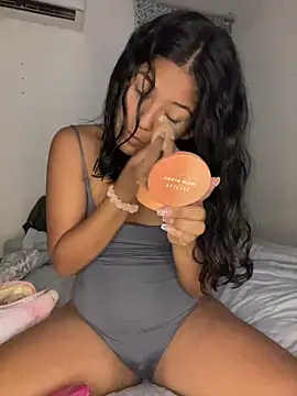 Snapshot of BabyFoxy chatting on May 29, 2026, 6:00 am BabyFoxy online show from May 29, 2026, 6:00 am