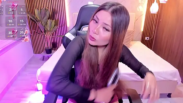 Scarlett Raven  online show from February 26, 2026, 8:41 pm