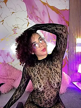 Snapshot of Woo_isDaphne chatting on April 10, 2026, 10:58 pm Woo isDaphne online show from April 10, 2026, 10:58 pm
