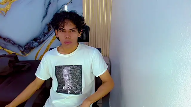 DaviidBuckx  online show from February 26, 2026, 2:32 am