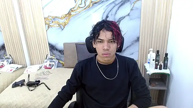 DaviidBuckx  online show from May 6, 2026, 2:19 am