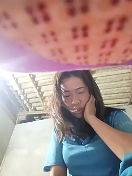 aki xzx online show from February 17, 2026, 10:49 pm