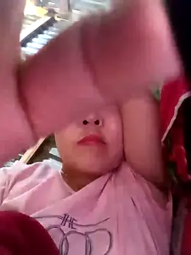 Yiyoongg online show from February 28, 2026, 5:30 am