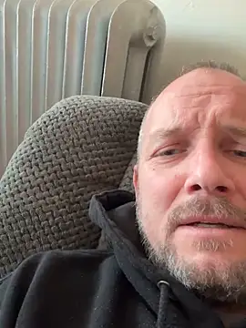 Snapshot of Cockluvrrrr chatting on March 4, 2026, 8:26 pm Cockluvrrrr online show from March 4, 2026, 8:26 pm