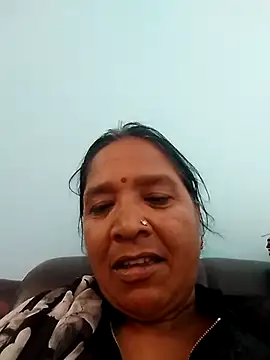 Snapshot of Loomaraj chatting on May 14, 2026, 3:46 am Loomaraj online show from May 14, 2026, 3:46 am