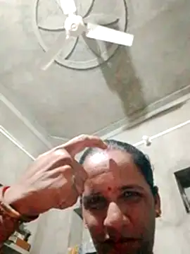 Snapshot of Anitarakkoli chatting on June 7, 2026, 4:55 pm Anitarakkoli online show from June 7, 2026, 4:55 pm