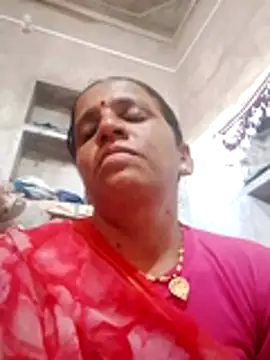 Snapshot of Anitarakkoli chatting on June 19, 2026, 7:12 am Anitarakkoli online show from June 19, 2026, 7:12 am