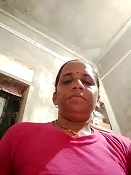 Snapshot of Anitarakkoli chatting on July 5, 2026, 10:44 am Anitarakkoli online show from July 5, 2026, 10:44 am
