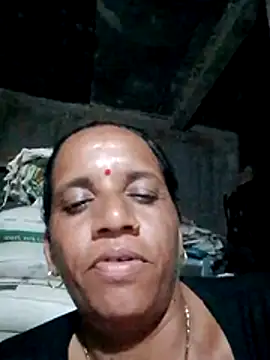 Snapshot of Anitarakkoli chatting on July 12, 2026, 2:41 pm Anitarakkoli online show from July 12, 2026, 2:41 pm