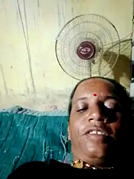 Snapshot of Anitarakkoli chatting on July 15, 2026, 4:34 pm Anitarakkoli online show from July 15, 2026, 4:34 pm