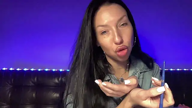 Snapshot of MissDeepVelur chatting on February 19, 2026, 4:14 pm MissDeepVelur online show from February 19, 2026, 4:14 pm