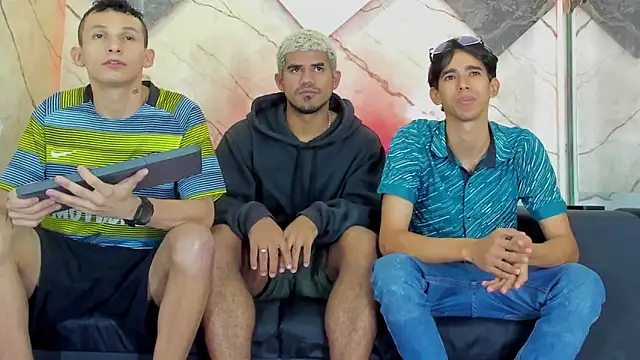 Isaak 26 online show from March 7, 2026, 12:02 pm