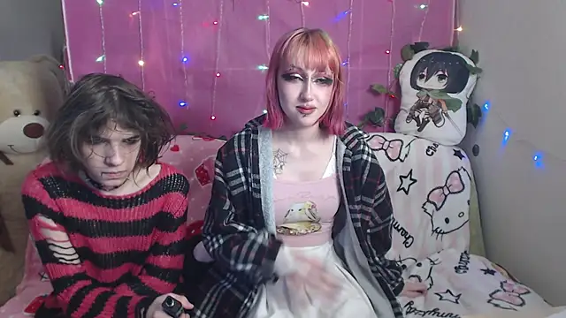Snapshot of KitttyWhisper chatting on March 5, 2026, 11:28 am KitttyWhisper online show from March 5, 2026, 11:28 am