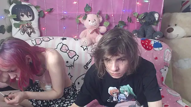 Snapshot of KitttyWhisper chatting on March 19, 2026, 2:32 pm KitttyWhisper online show from March 19, 2026, 2:32 pm