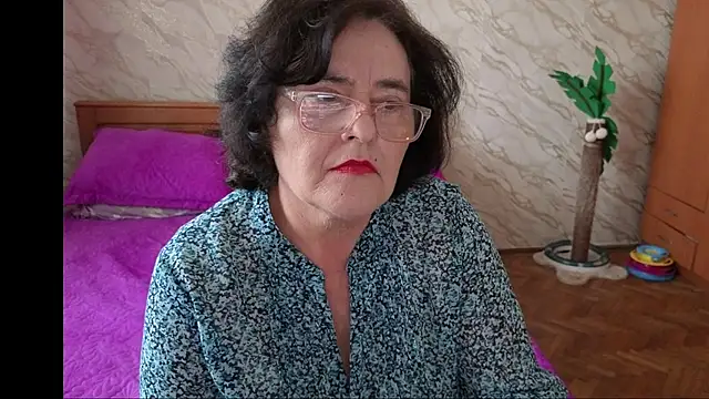 xMaryxAnne online show from April 4, 2026, 2:58 pm