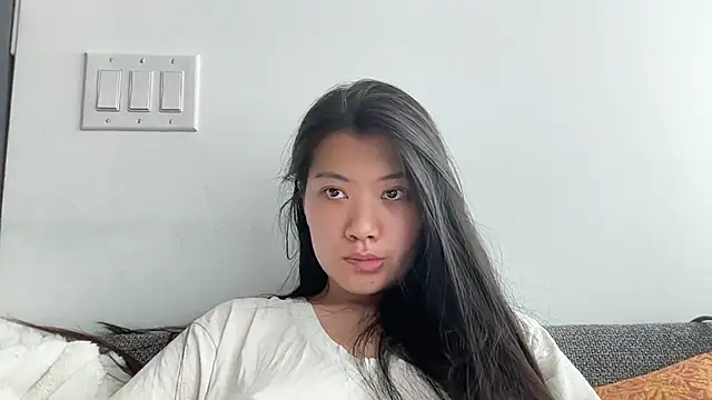 Snapshot of Joycelovely chatting on May 13, 2026, 6:05 pm Joycelovely online show from May 13, 2026, 6:05 pm