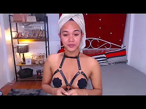 Snapshot of SeductiveAya chatting on March 8, 2026, 11:08 pm SeductiveAya online show from March 8, 2026, 11:08 pm