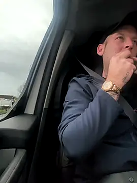 dave32000 online show from February 20, 2026, 9:54 am