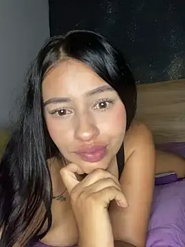 Snapshot of MANOLOT04 chatting on February 18, 2026, 11:33 pm MANOLOT04 online show from February 18, 2026, 11:33 pm