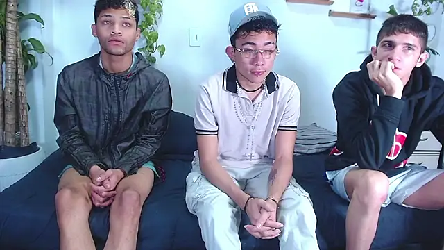 lucky gays x online show from February 10, 2026, 12:09 pm