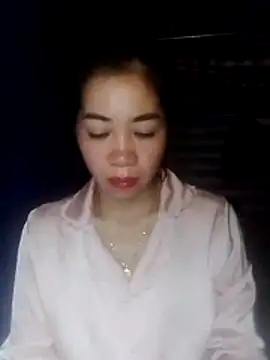 Snapshot of -Lundy- chatting on February 16, 2026, 11:23 pm -Lundy- online show from February 16, 2026, 11:23 pm