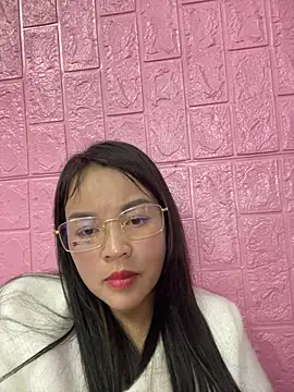 Strawberry-wet online show from February 9, 2026, 7:56 am