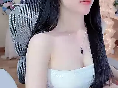 Snapshot of Agnelyn___ chatting on July 2, 2026, 10:54 am Agnelyn online show from July 2, 2026, 10:54 am
