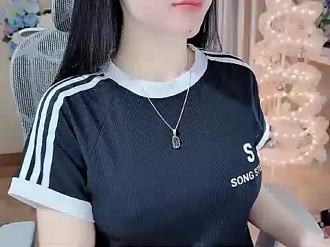 Snapshot of Agnelyn___ chatting on July 22, 2026, 12:08 pm Agnelyn online show from July 22, 2026, 12:08 pm