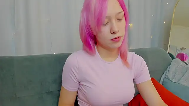 EmilyTrase online show from April 2, 2026, 1:14 am