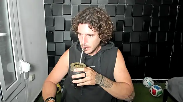 joaquin420 hot online show from May 28, 2026, 5:05 am