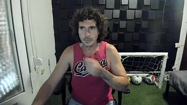 Snapshot of joaquin420_hot chatting on June 21, 2026, 6:43 pm joaquin420 hot online show from June 21, 2026, 6:43 pm