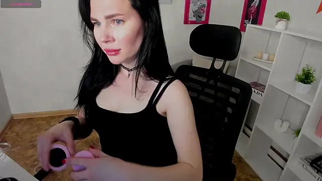 little  isabel online show from June 3, 2026, 8:06 am