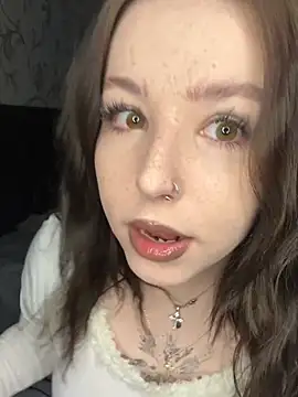 honey1peach online show from February 20, 2026, 12:27 pm