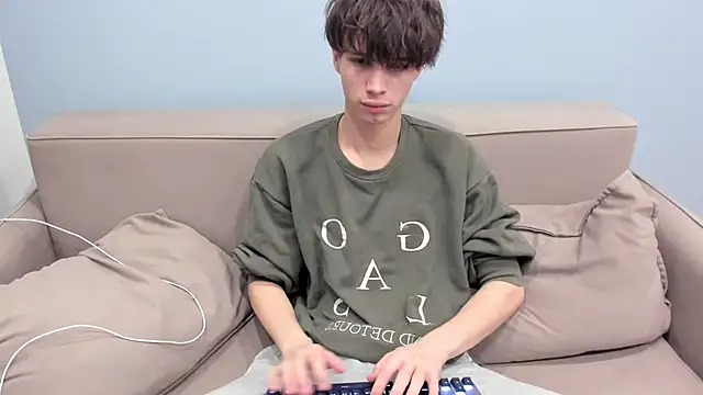 Ur NextDoor Boy online show from February 10, 2026, 7:29 pm