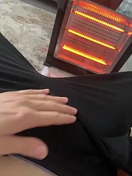 fenasixx online show from February 25, 2026, 11:42 am