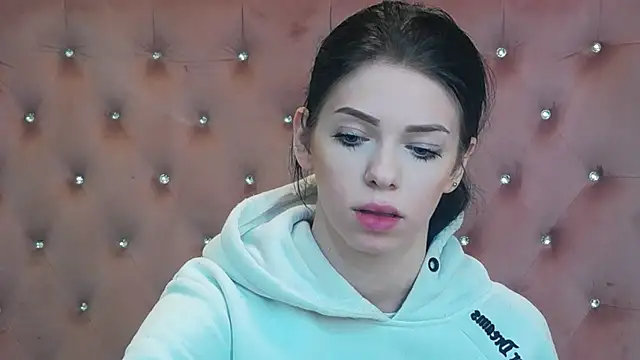 PeachyElla26 online show from February 20, 2026, 10:38 am