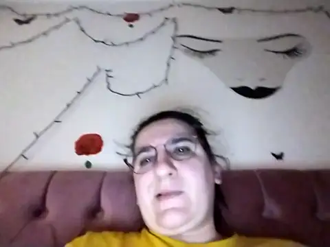 Snapshot of dana92vat chatting on February 9, 2026, 6:23 pm dana92vat online show from February 9, 2026, 6:23 pm