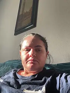 Snapshot of Sony28v chatting on April 10, 2026, 6:29 am Sony28v online show from April 10, 2026, 6:29 am