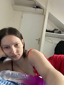 Mis-Elisa96 online show from May 6, 2026, 4:12 pm