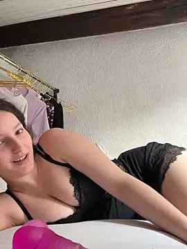 Mis-Elisa96 online show from May 31, 2026, 8:10 am