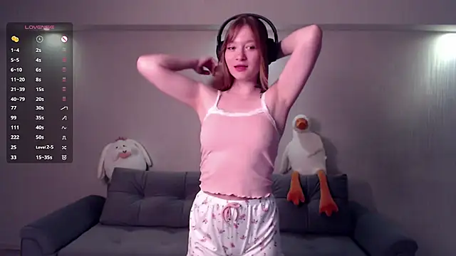 Mirrrra1 online show from March 4, 2026, 9:32 pm