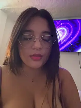 victtoria18 online show from March 25, 2026, 8:26 pm