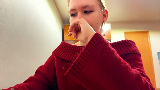 Snapshot of RoseBakeer chatting on February 12, 2026, 8:37 pm RoseBakeer online show from February 12, 2026, 8:37 pm