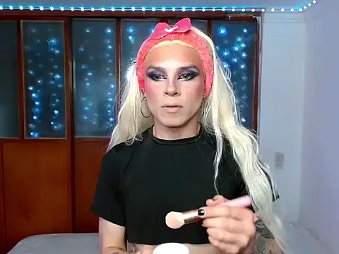 Snapshot of DanniHotBoy02 chatting on February 26, 2026, 8:30 pm DanniHotBoy02 online show from February 26, 2026, 8:30 pm