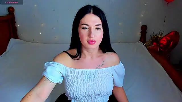 milanasky5 online show from March 28, 2026, 7:13 pm